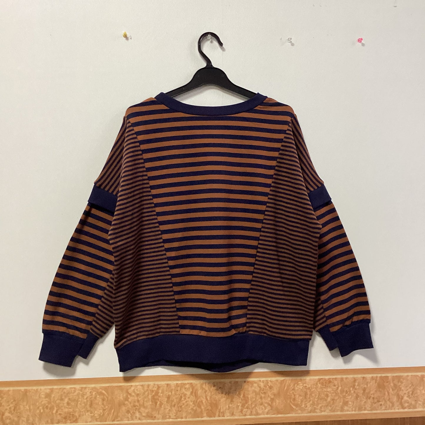 Bーchad ボーダー切替プルオーバー