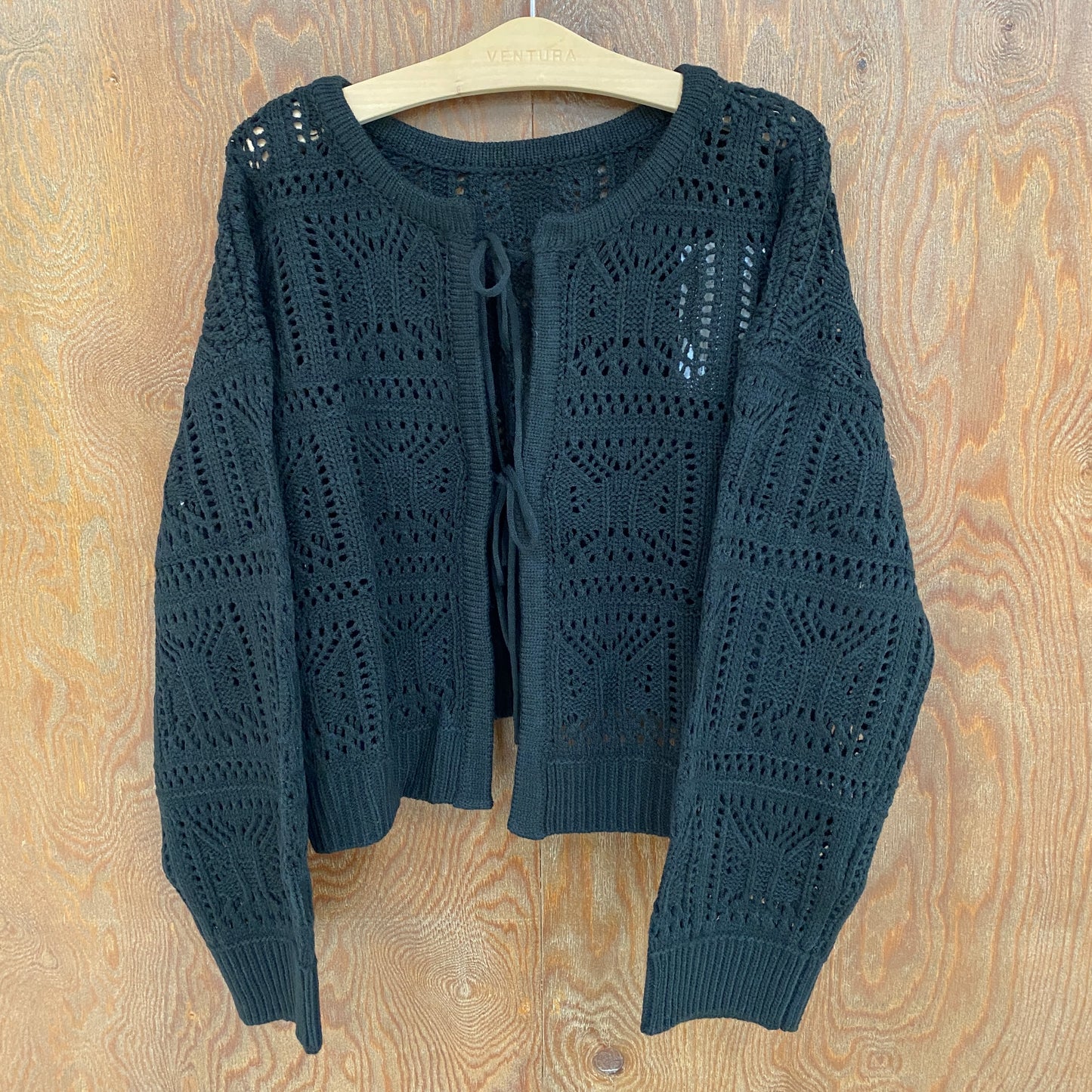 179/WG 透かし編みリボンカーディガン