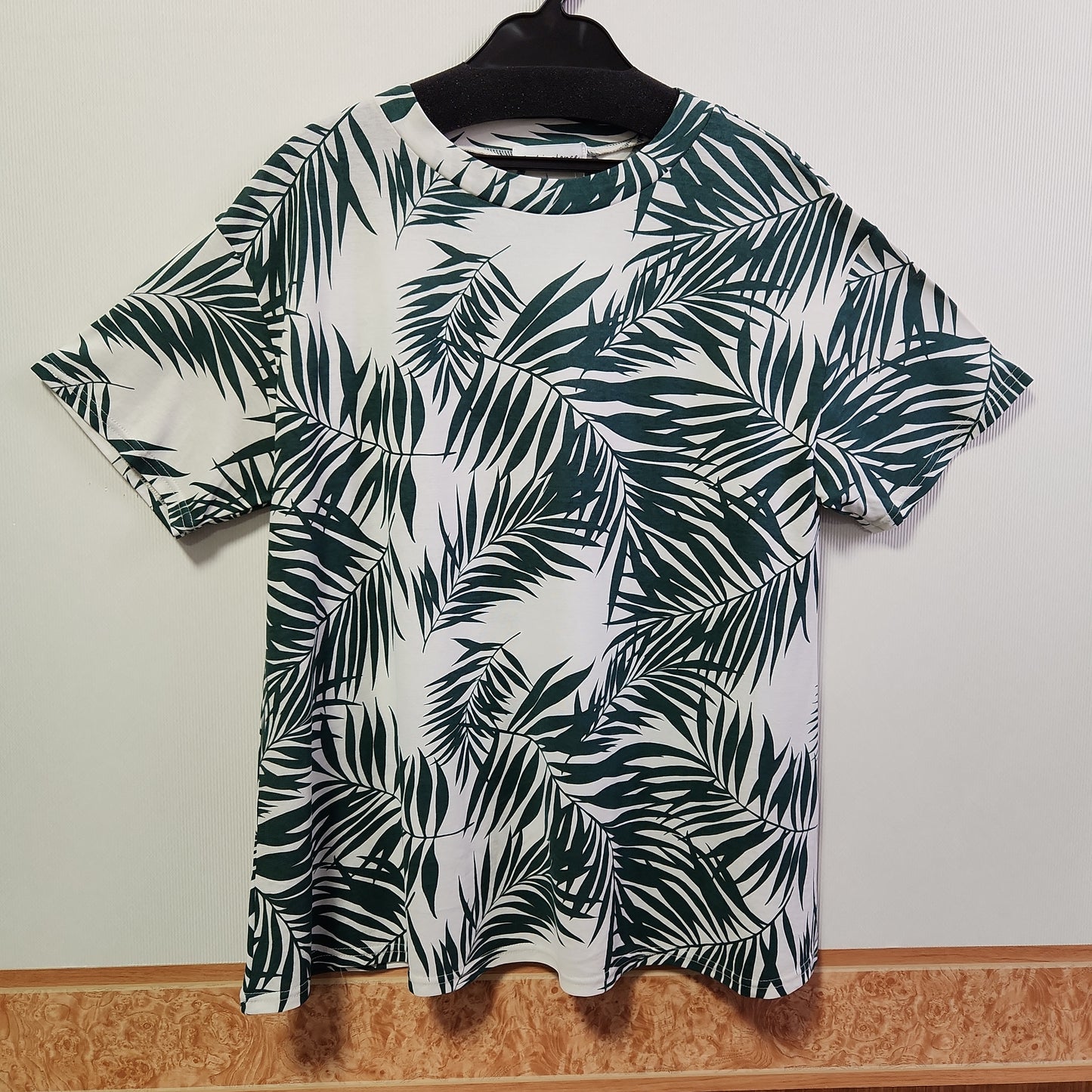 Ambivalence 綿100%ボタニカル柄半袖Tシャツ