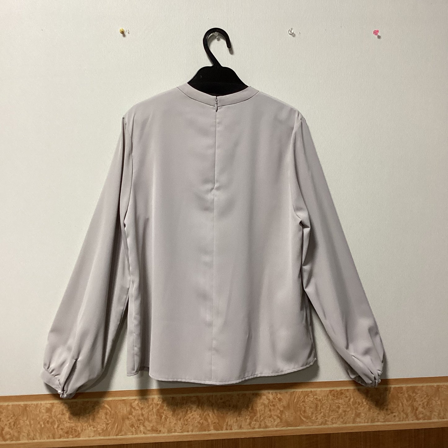 ATELIER SIX フリル付きブラウス