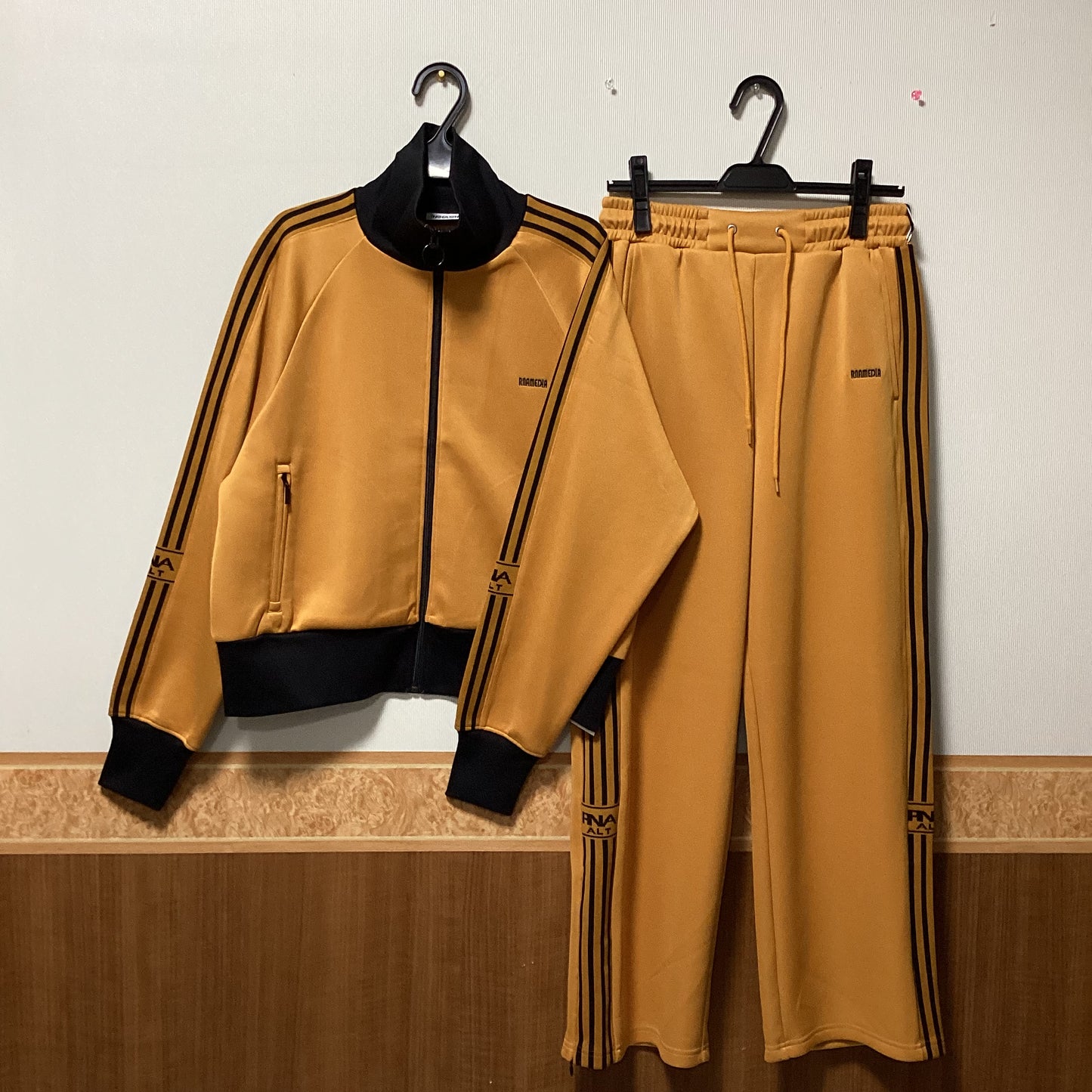 RNA トラックジャケット