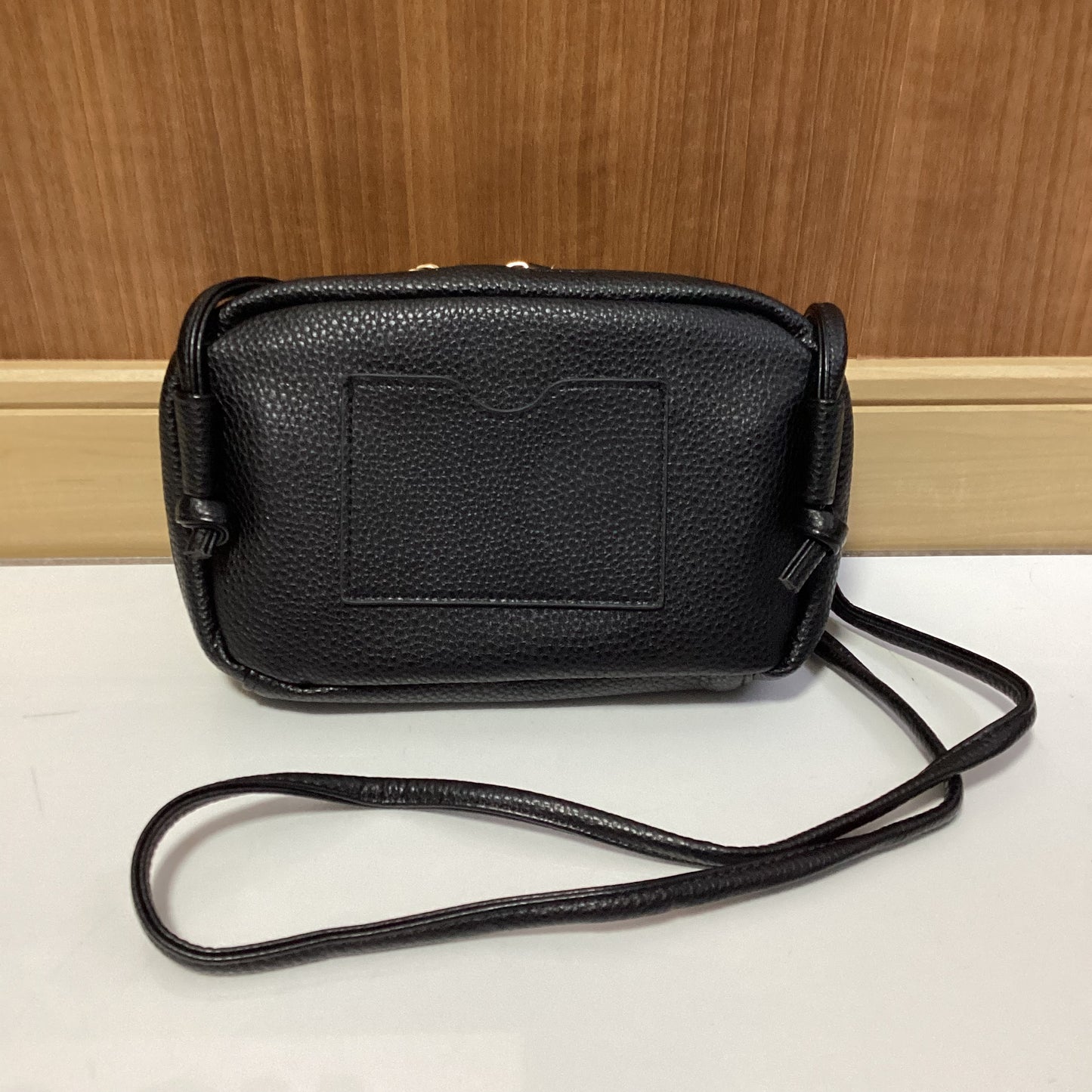MUUMARJU 横型スクエアラウンドスマホショルダー