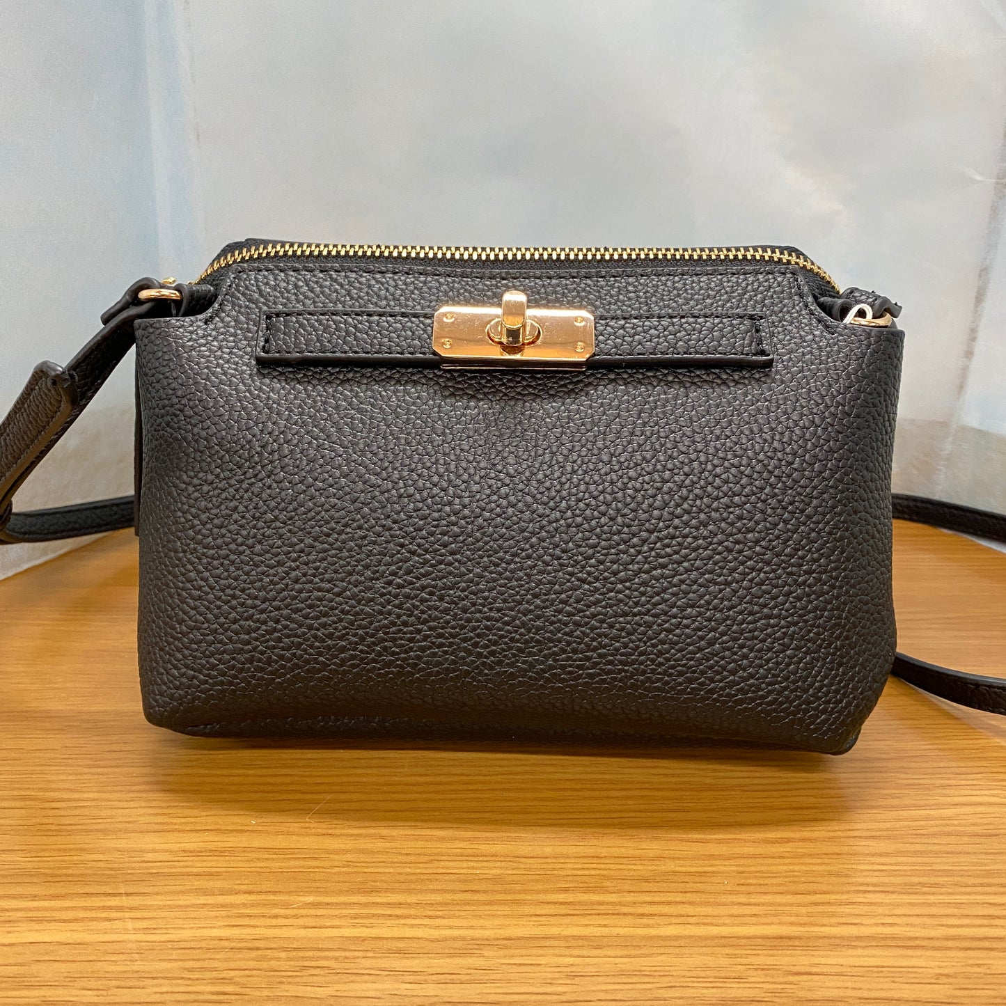 MID GIRL APPLIY ショルダーバッグ