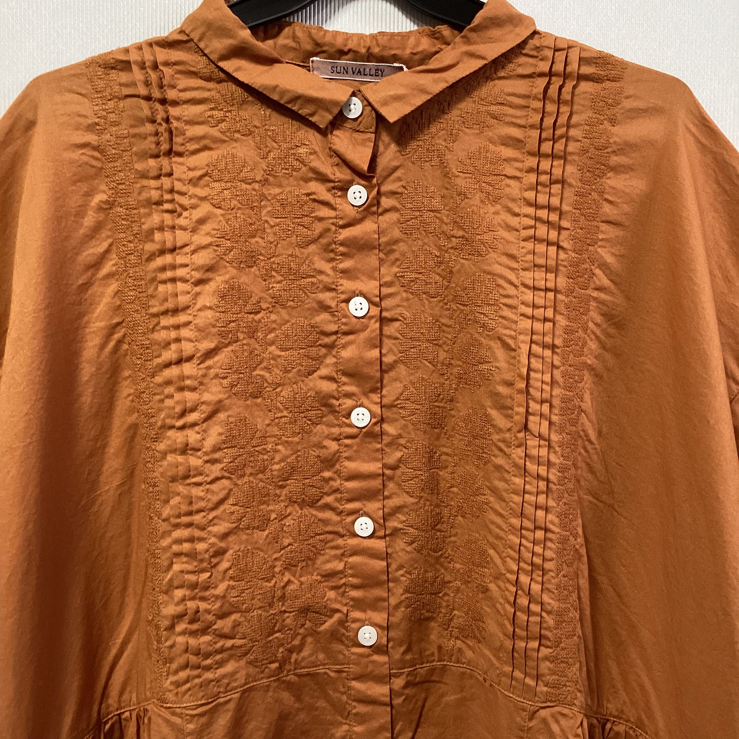 SUN VALLEY 日本製品染綿100%刺繍ワンピース