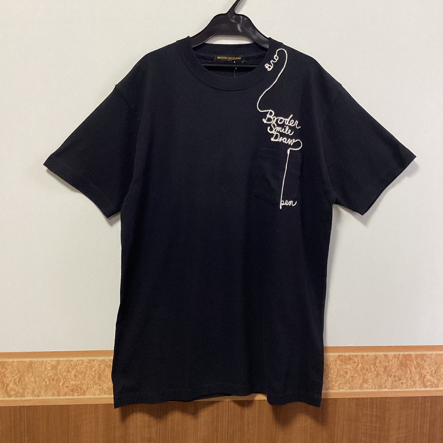 BRODER SMILEDRAW 綿100%刺繍Tシャツ
