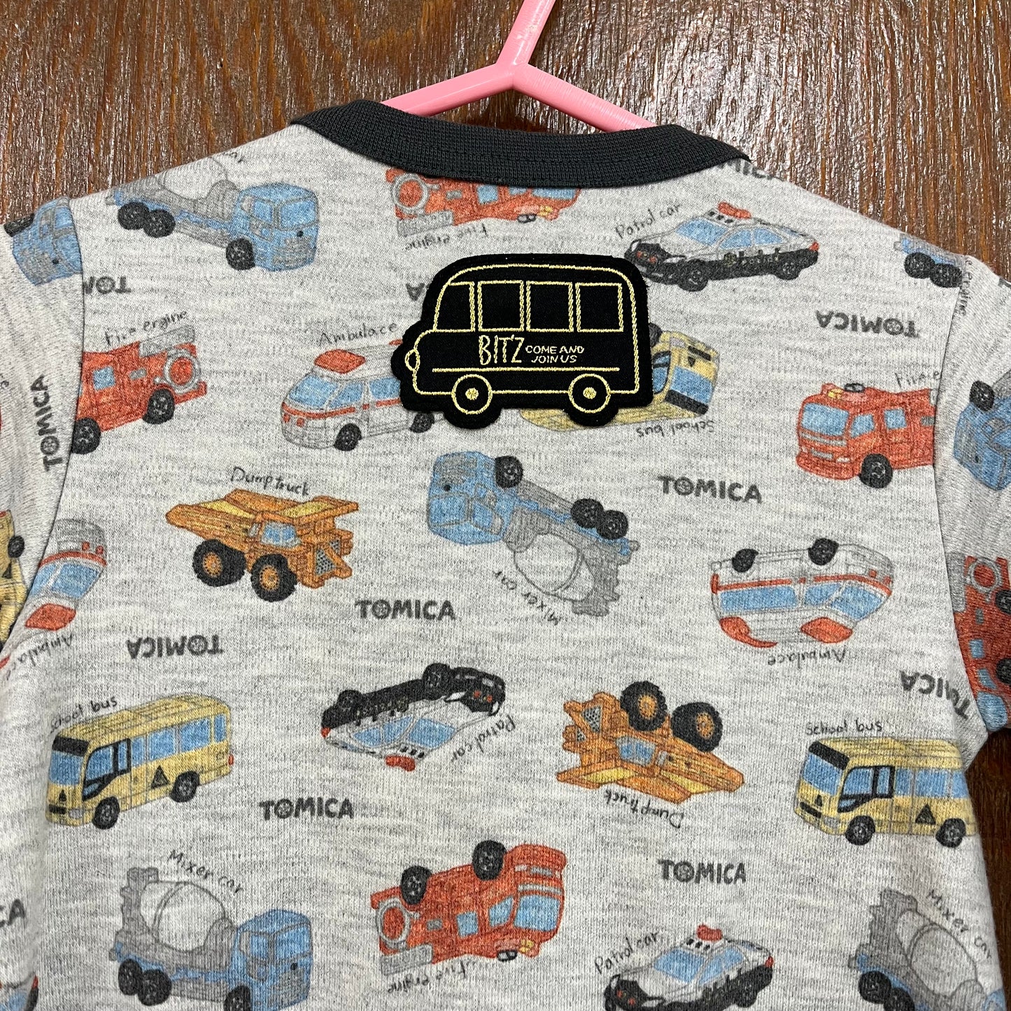 BIT'Z✕トミカ 長袖ロンパース