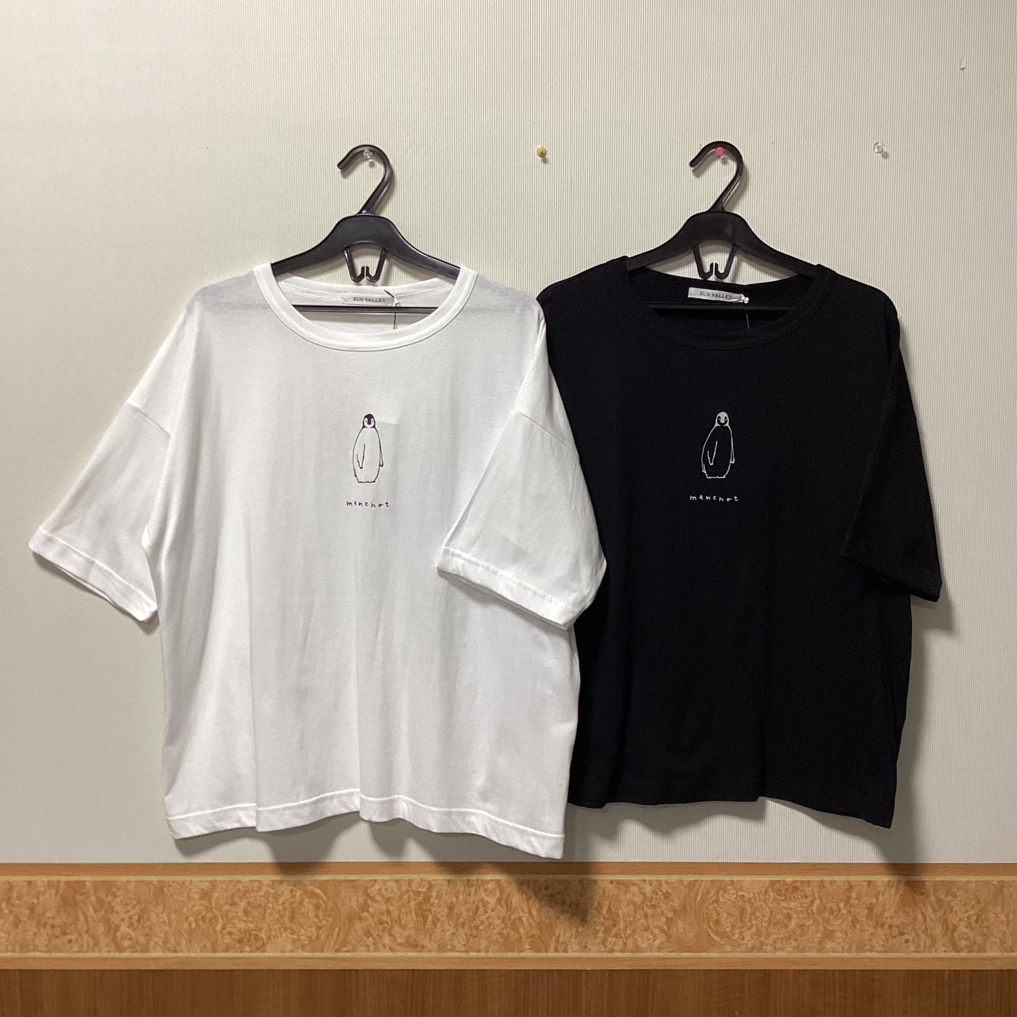 SUN VALLEY 綿100%プリントTシャツ