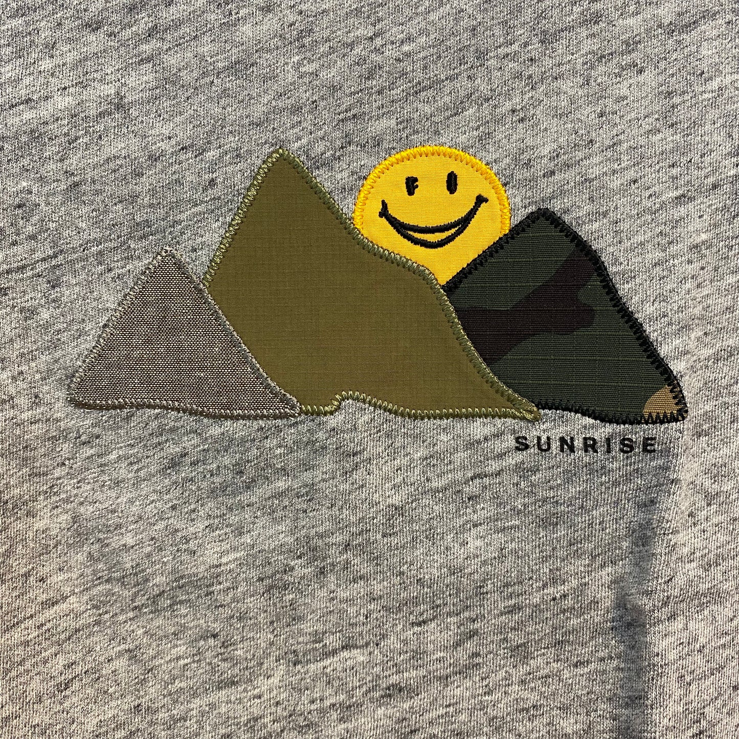 F.O.KID'S マウンテン柄半袖Tシャツ
