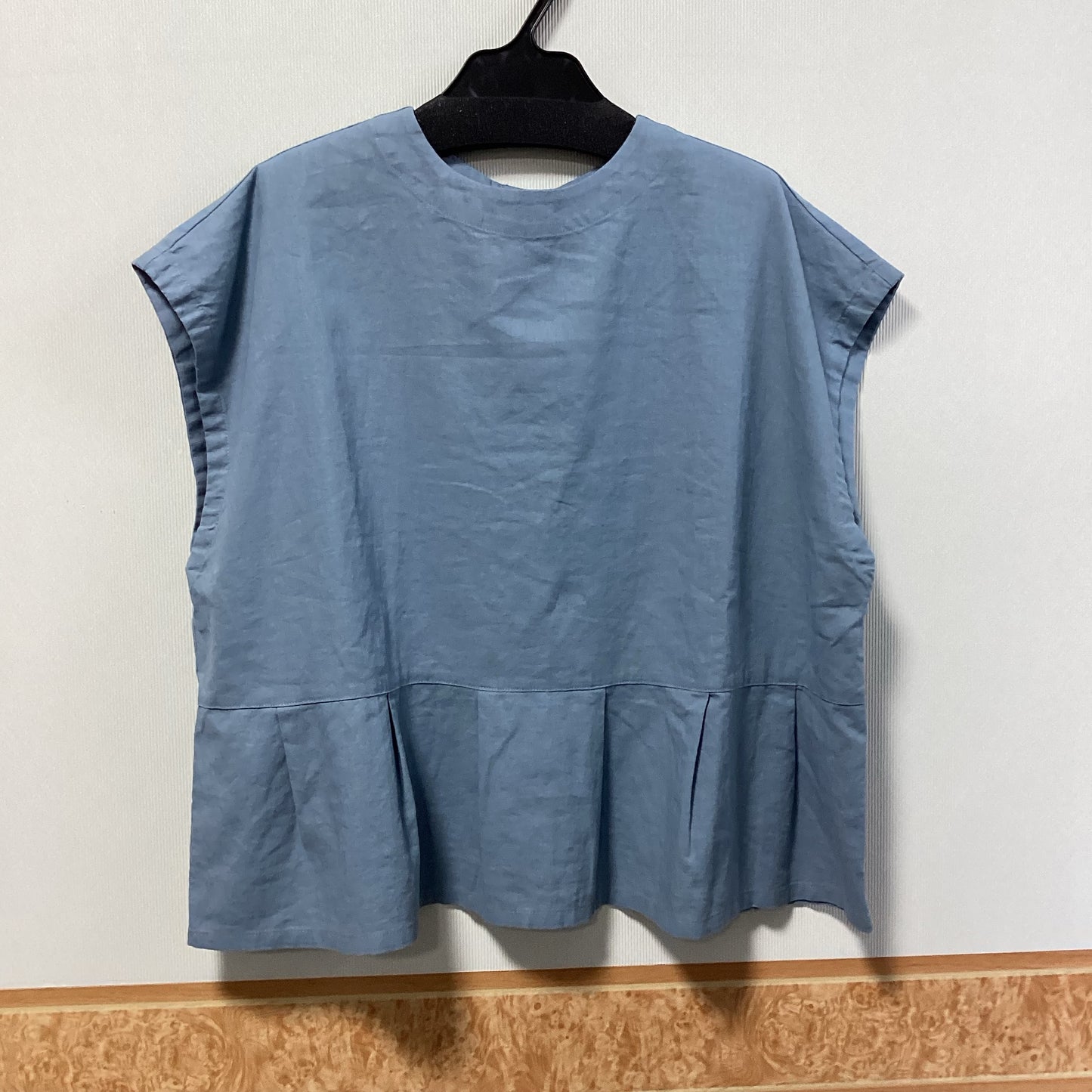SUN VALLEY 前後2way綿麻タック入りブラウス