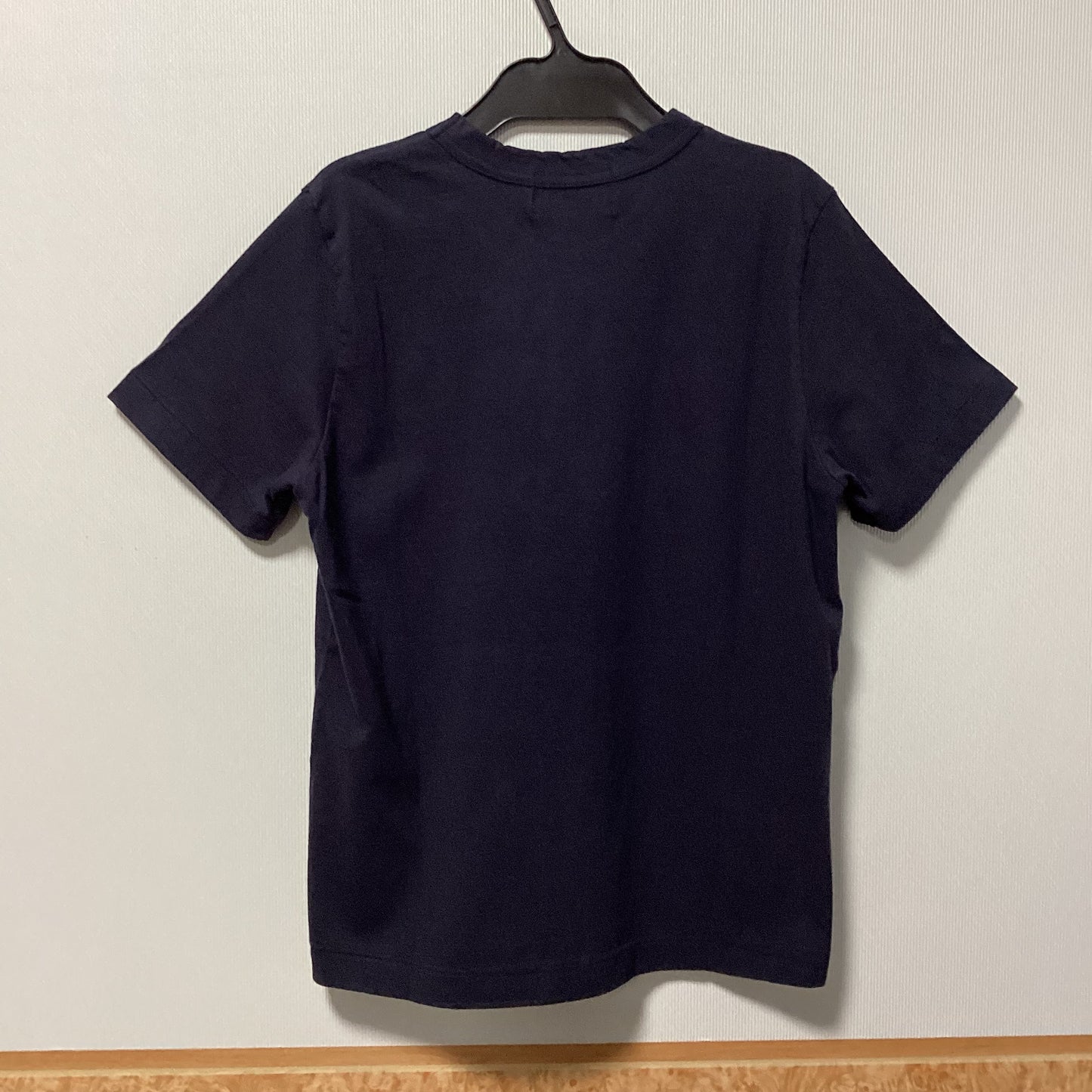 A PIECE OF LIBRARY 綿100%プリントTシャツ