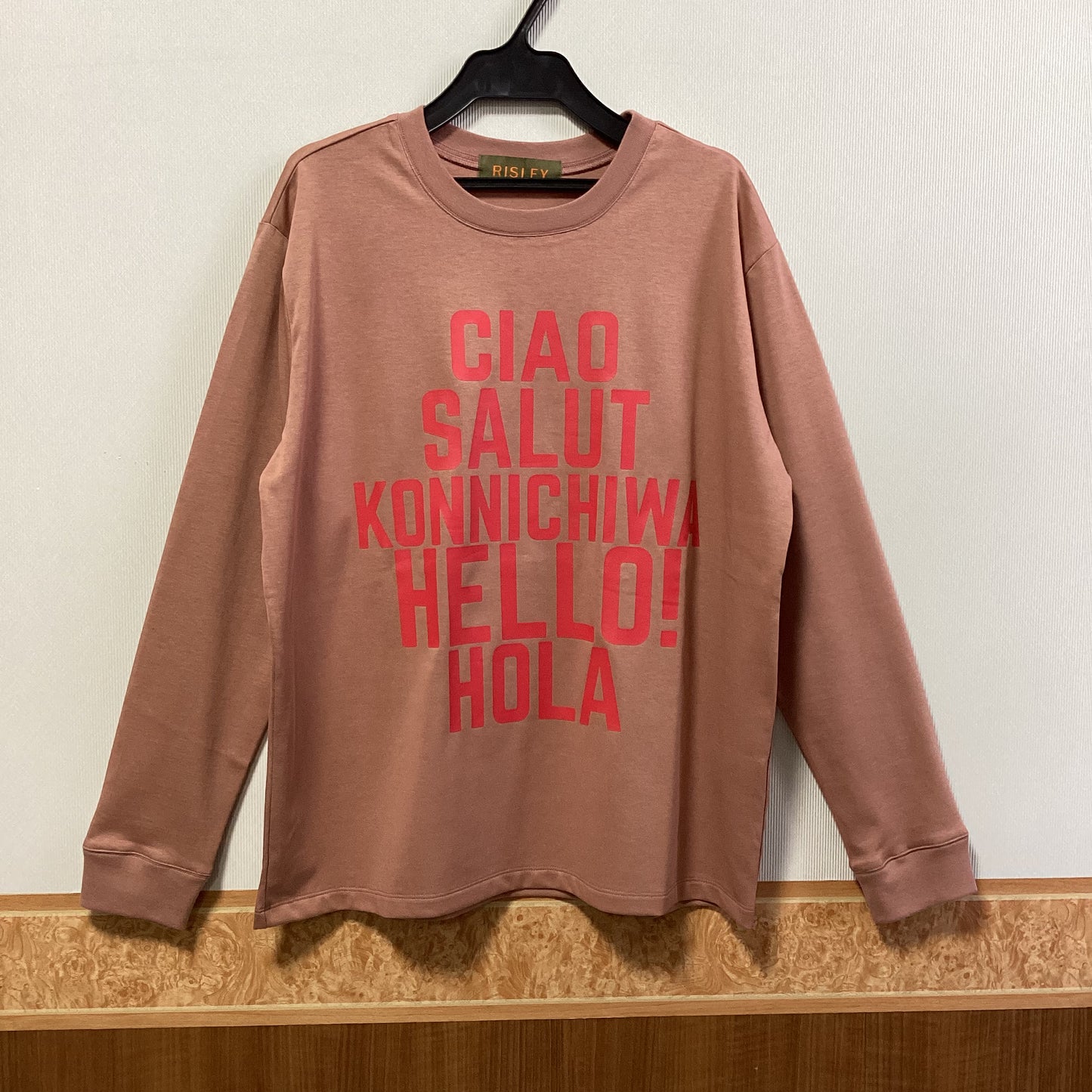 RISLEY 綿100%ロゴプリント長袖Tシャツ