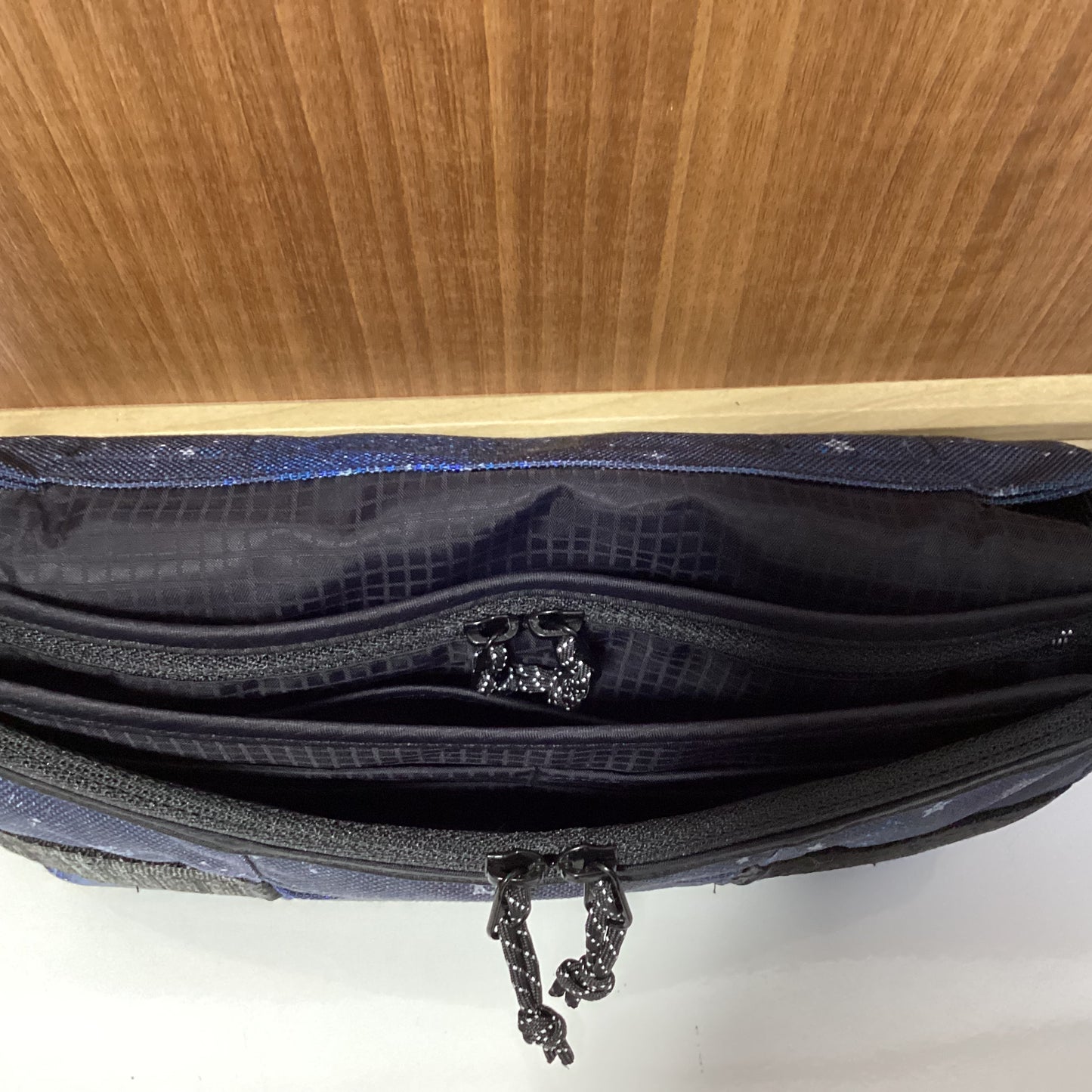 grn 2wayコーデュラカードバンクバッグ
