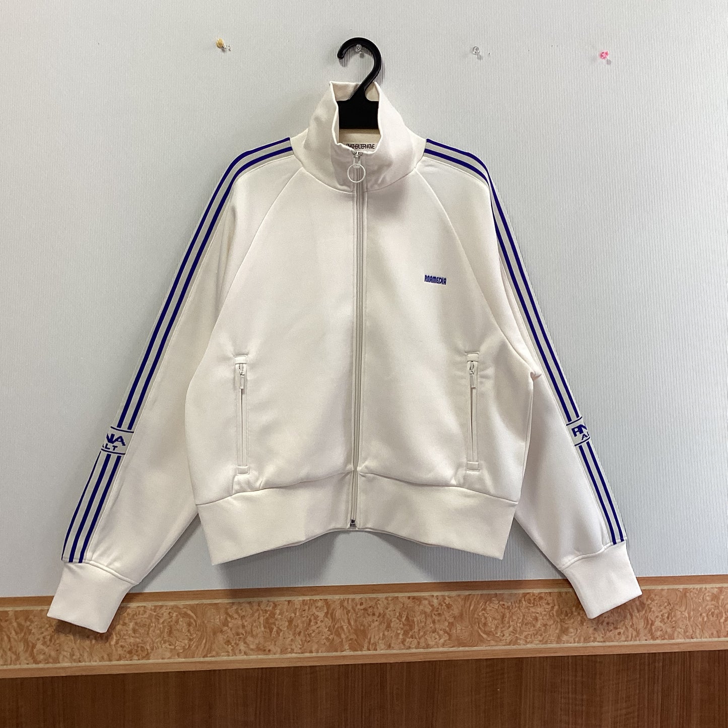 RNA ﾄﾗｯｸｼﾞｬｹｯﾄ