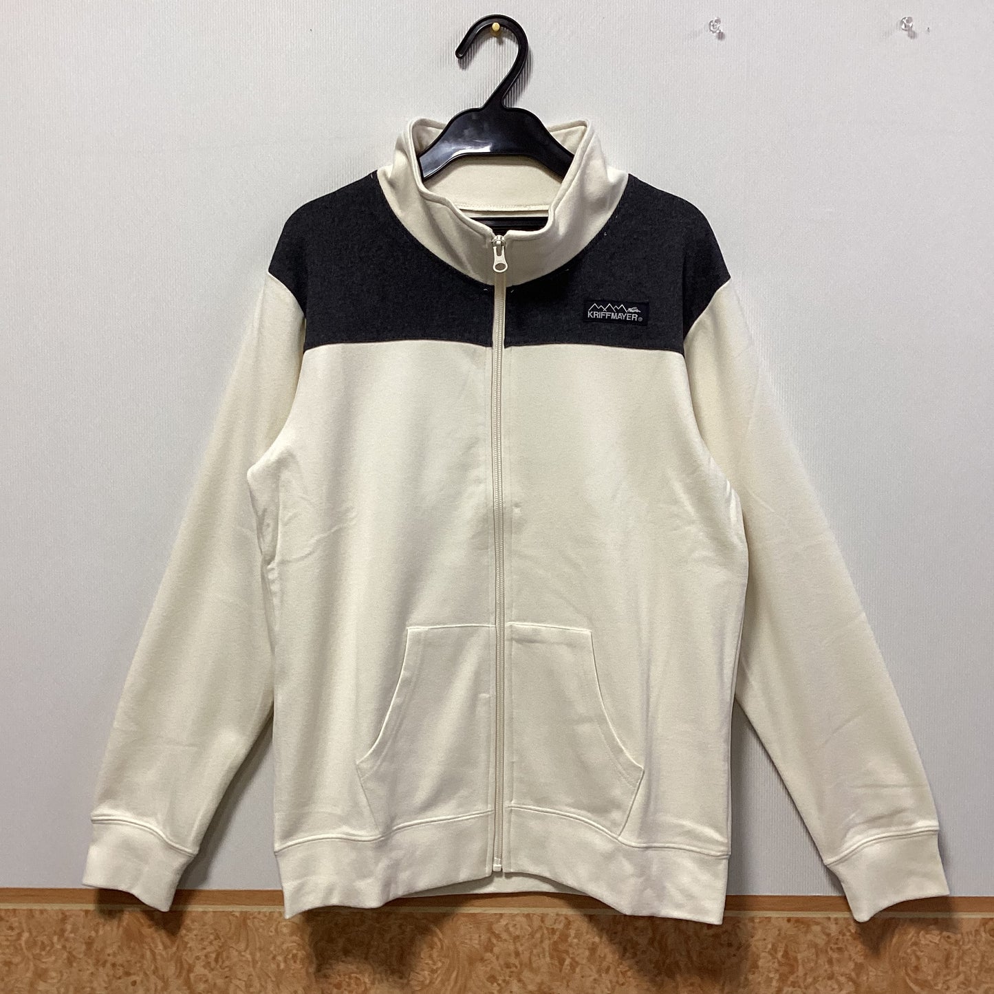 KRIFF MAYER すごふわｽﾀﾝﾄﾞﾌﾙｼﾞｯﾌﾟ