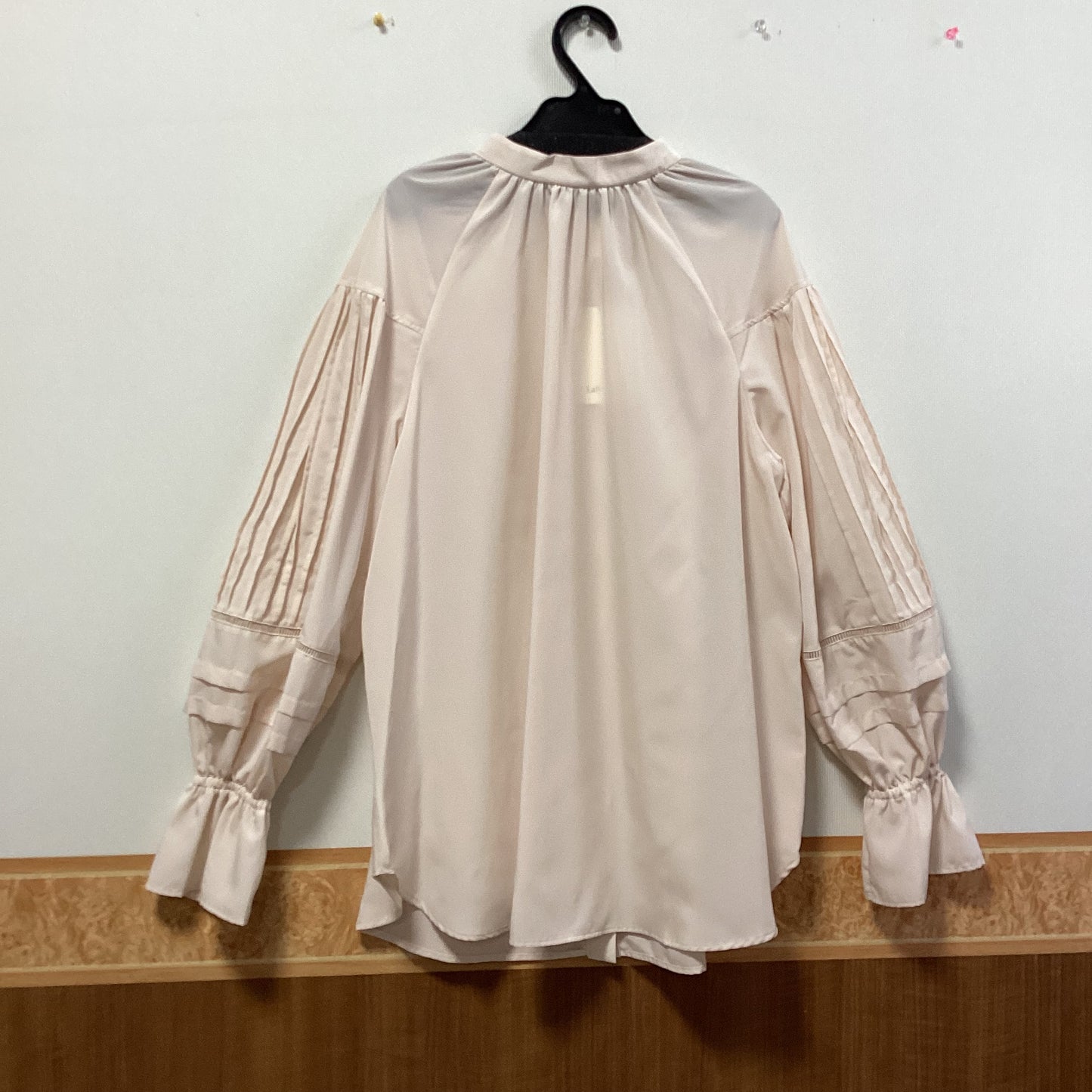 Lallia Mu ｽﾀﾝﾄﾞｶﾗｰ変形袖ｼｬﾂ