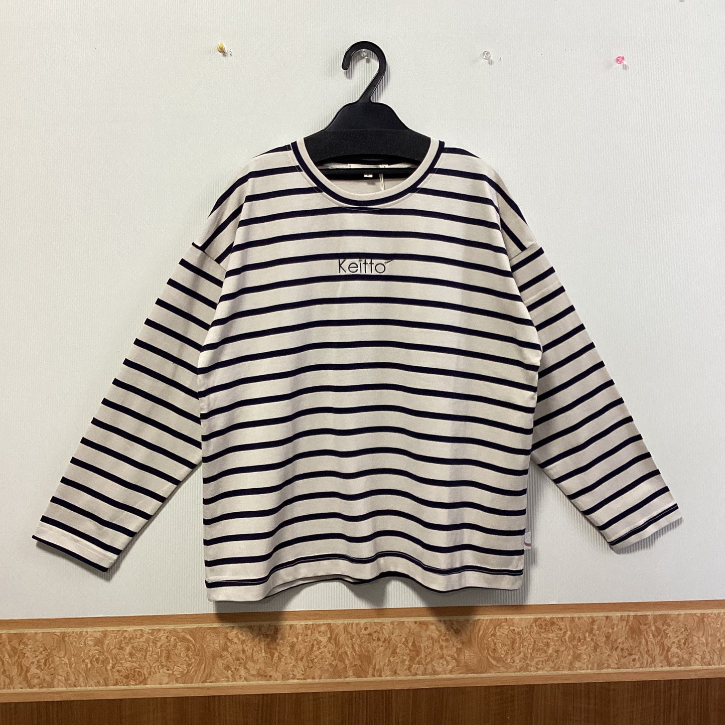 Keitto ﾎﾞｰﾀﾞｰ長袖Tｼｬﾂ