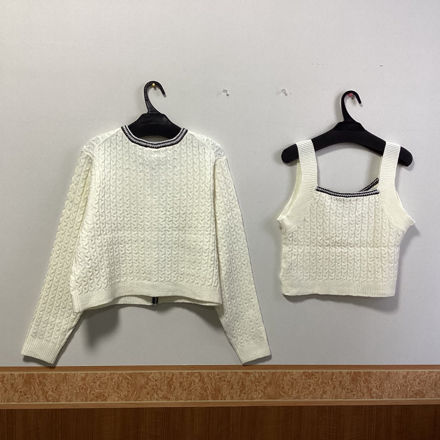 179/WG ﾋﾞｽﾁｪ付きﾆｯﾄｶｰﾃﾞｨｶﾞﾝ