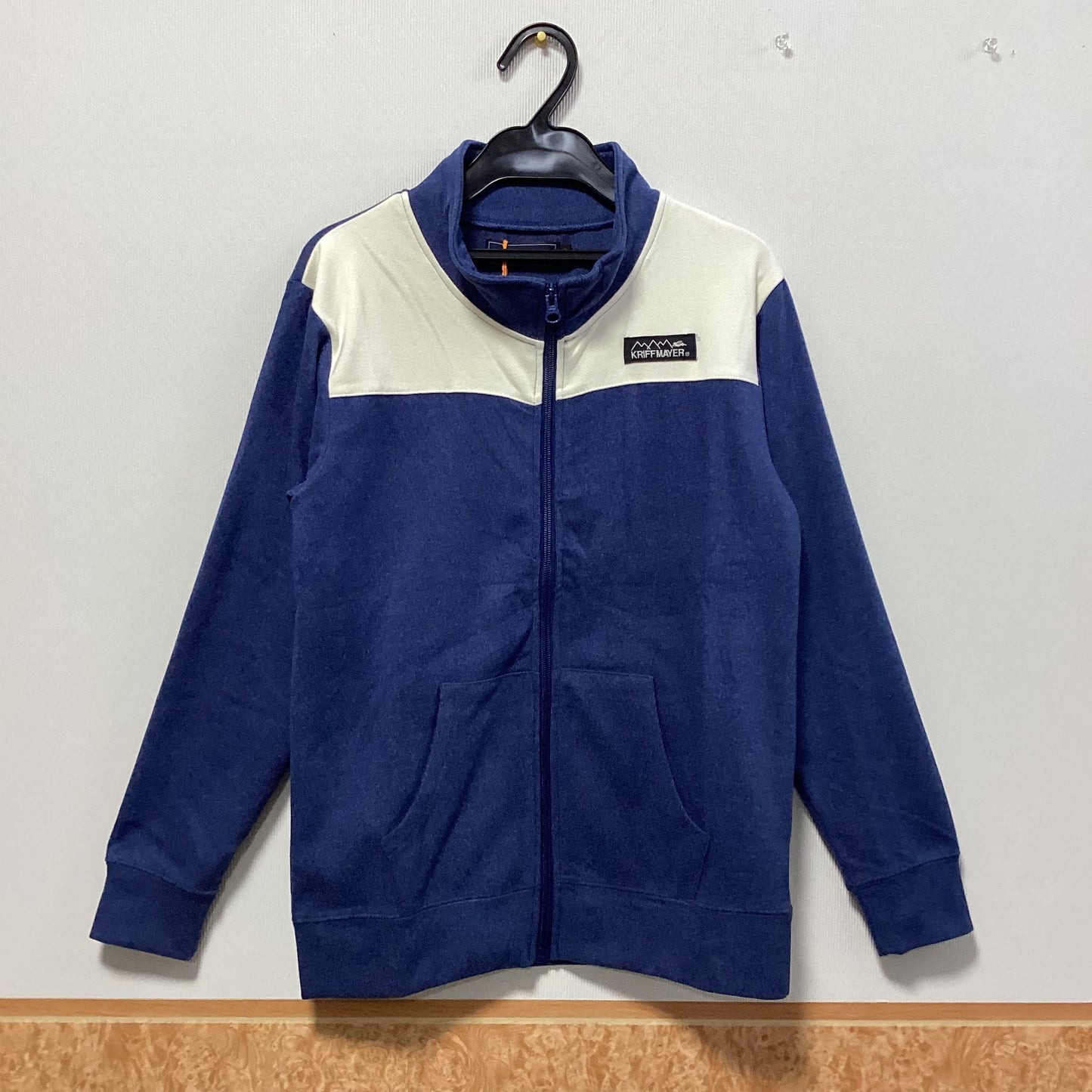 KRIFF MAYER すごふわｽﾀﾝﾄﾞﾌﾙｼﾞｯﾌﾟ