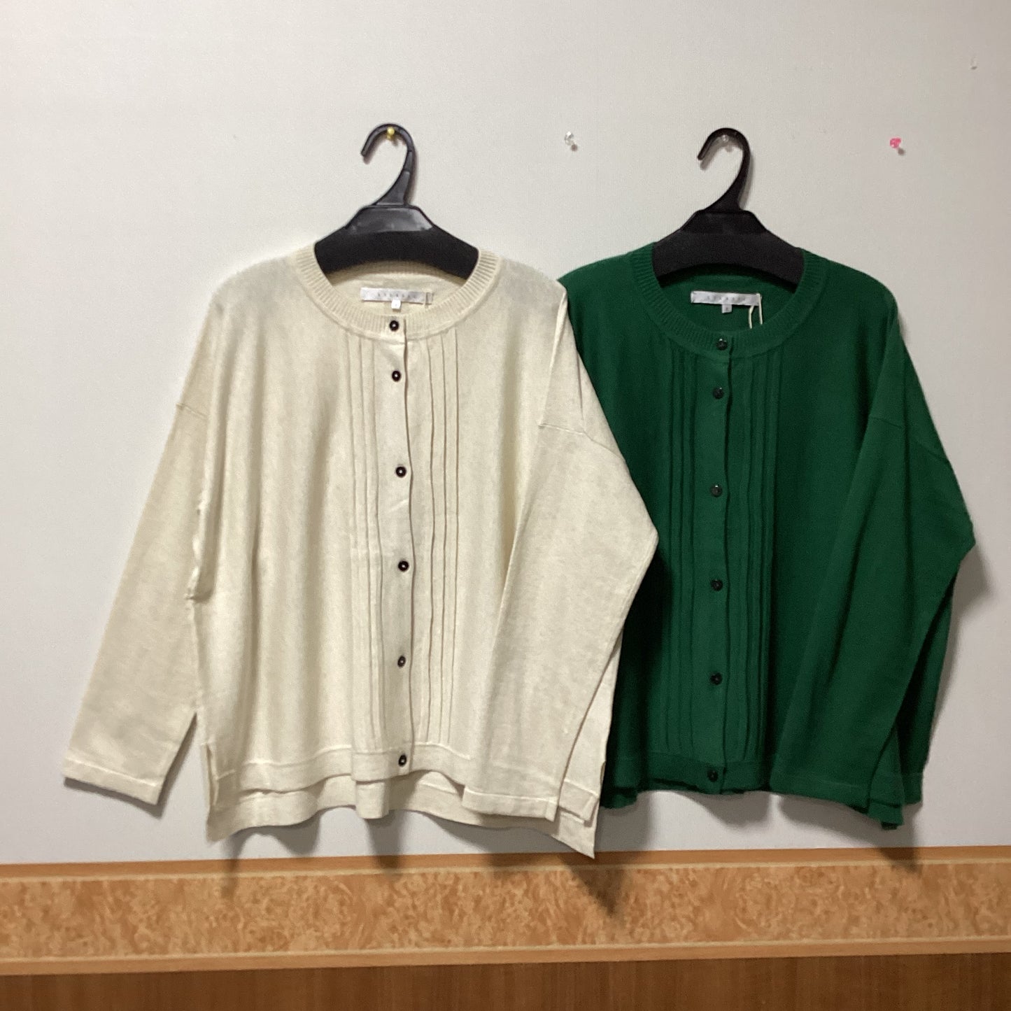 LILASIC ﾀｯｸ長袖ｶｰﾃﾞｨｶﾞﾝ