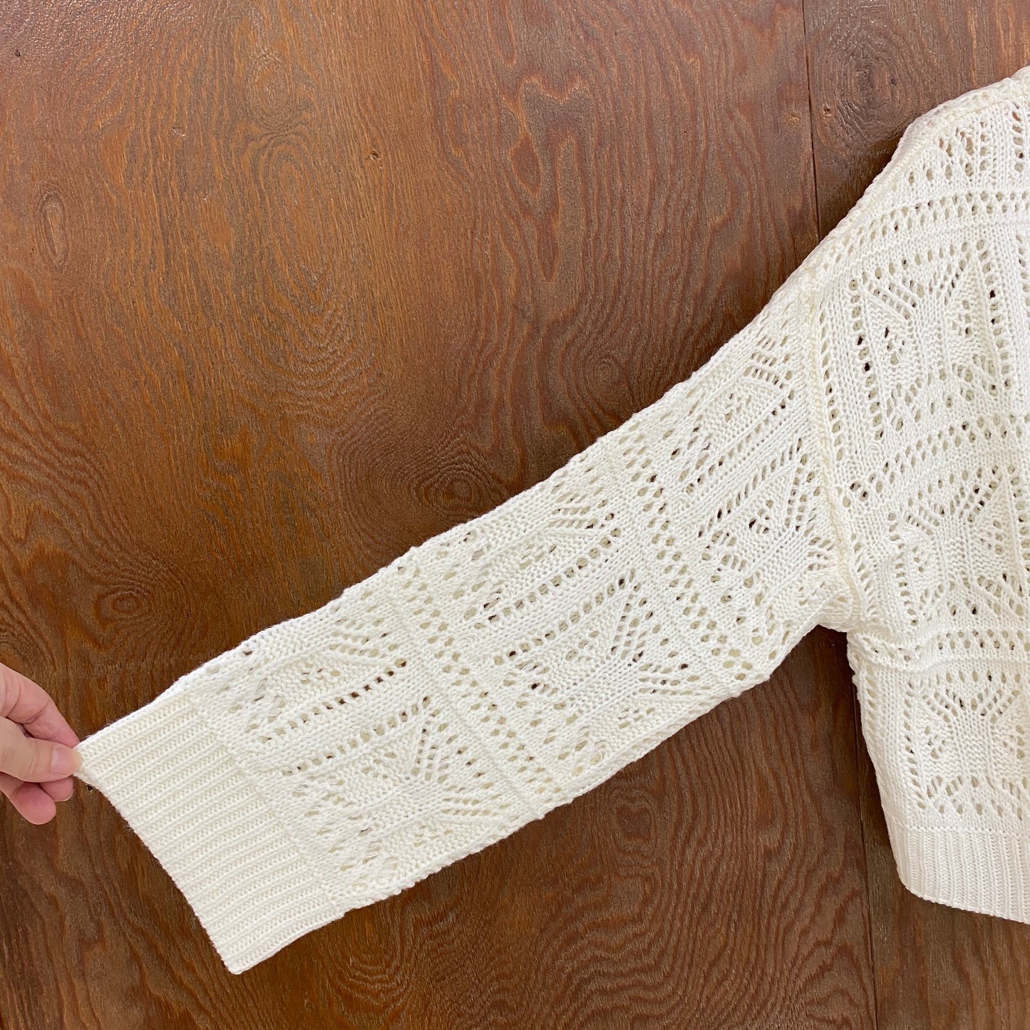 179/WG 透かし編みリボンカーディガン