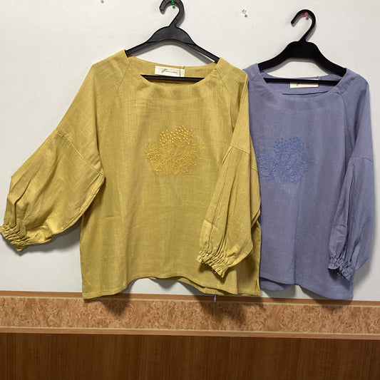 麻レーヨンお花刺繍トップス