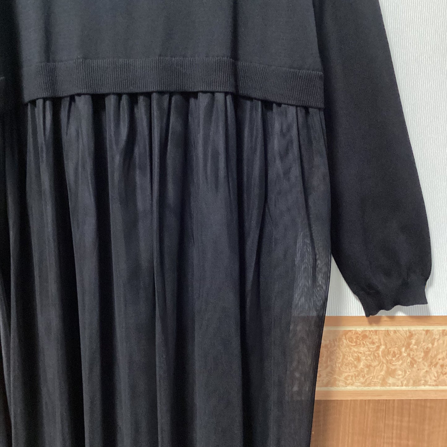 ATELIER SIX ﾊﾞｯｸﾁｭｰﾙﾛﾝｸﾞｶｰﾃﾞｨｶﾞﾝ