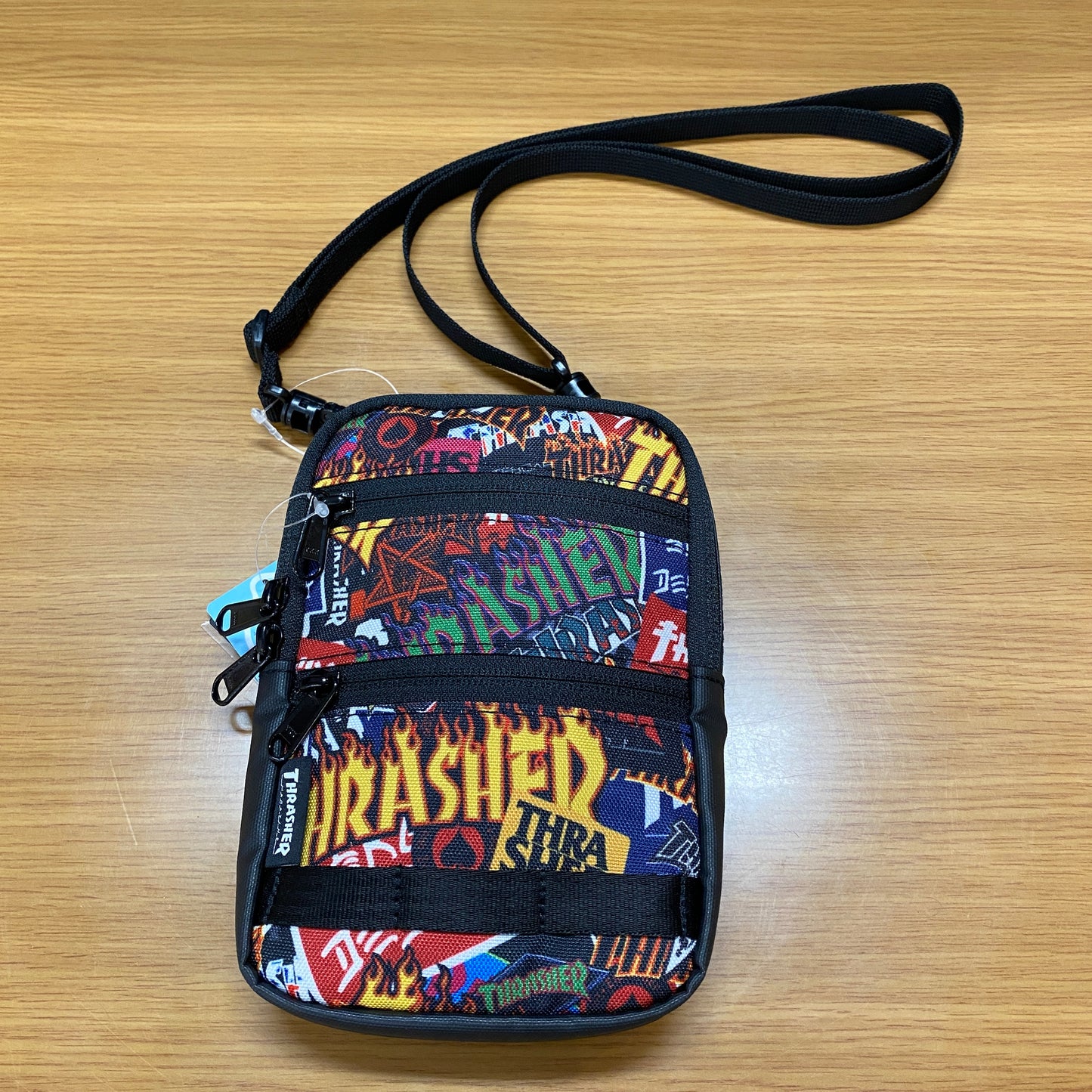 THRASHER ショルダーバッグ